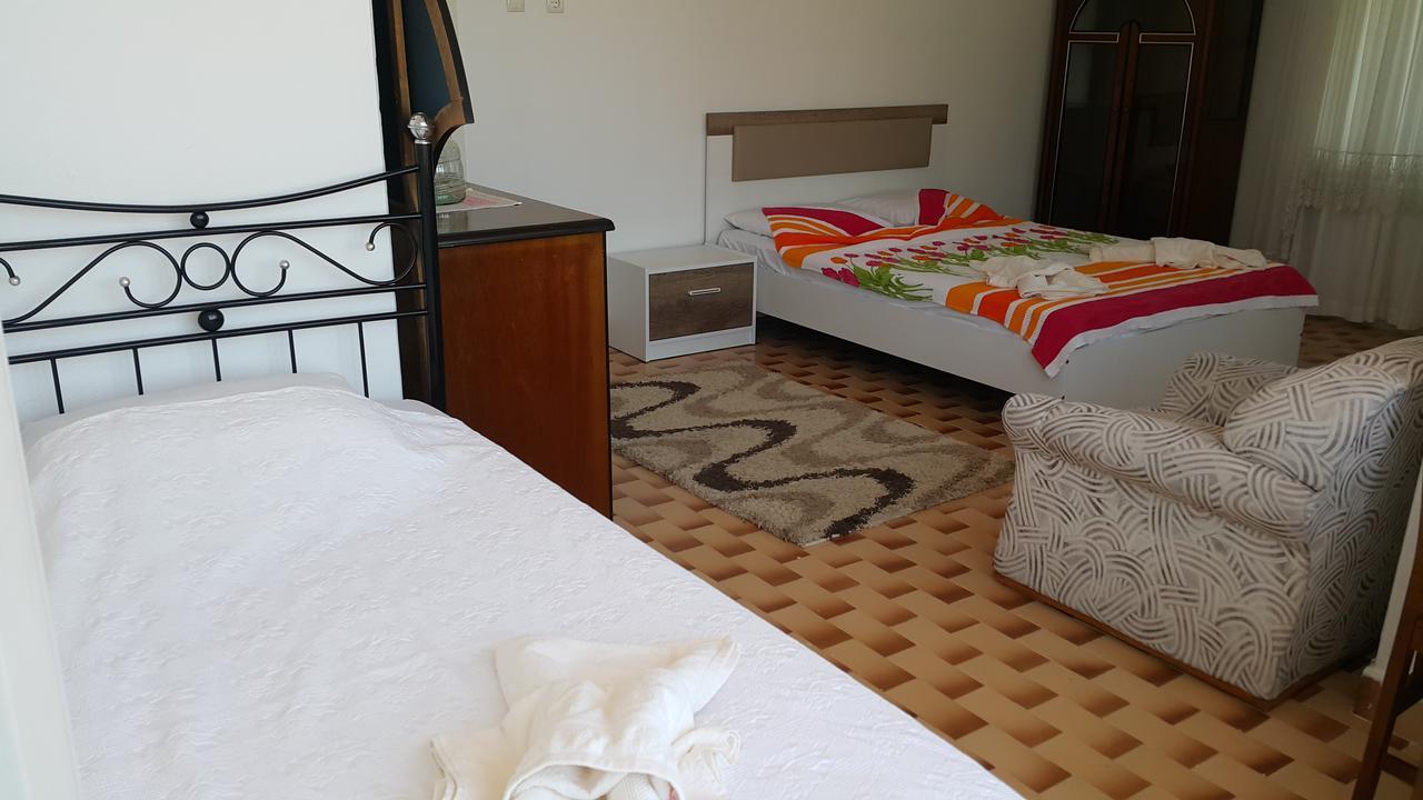 Ayvalik Pansiyon Exteriör bild