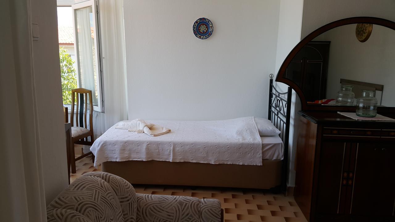 Ayvalik Pansiyon Exteriör bild