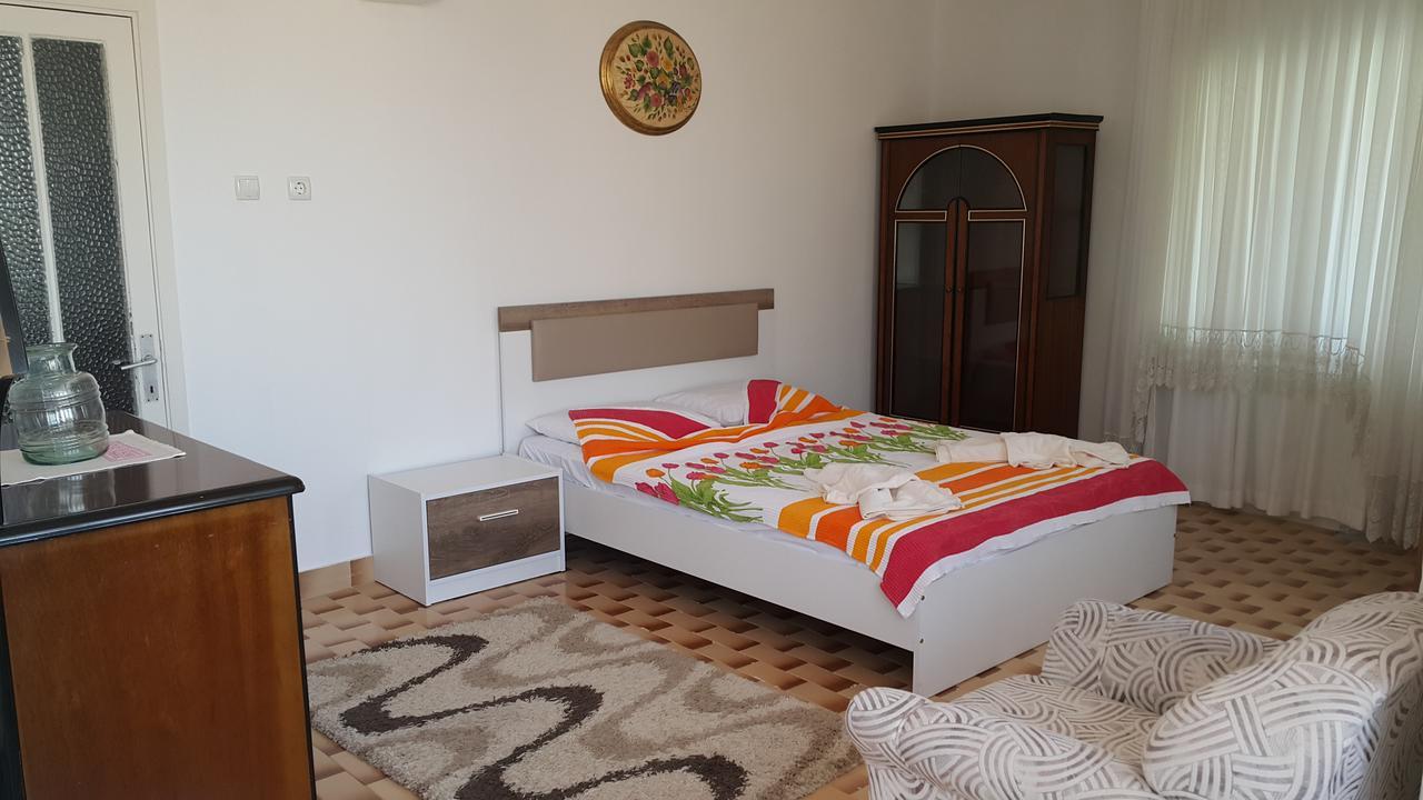 Ayvalik Pansiyon Exteriör bild