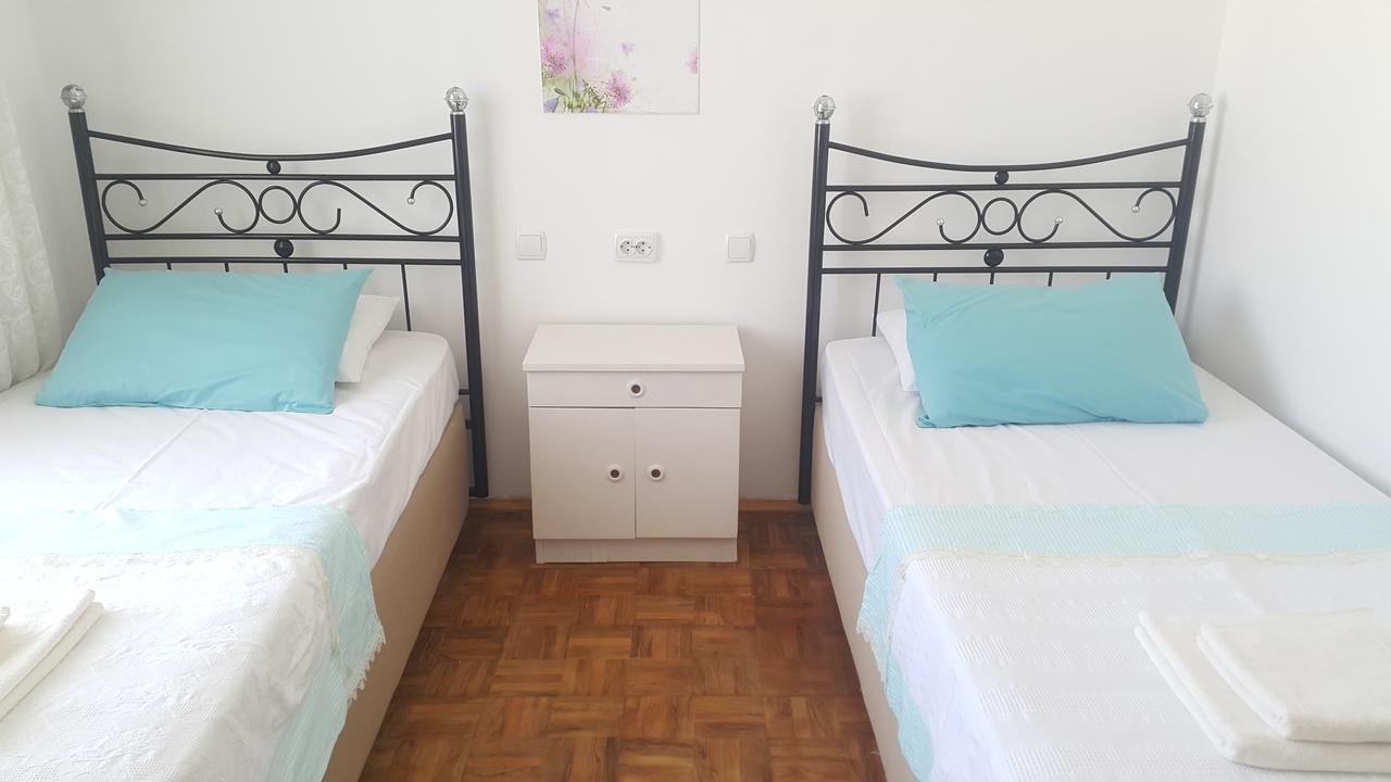 Ayvalik Pansiyon Exteriör bild